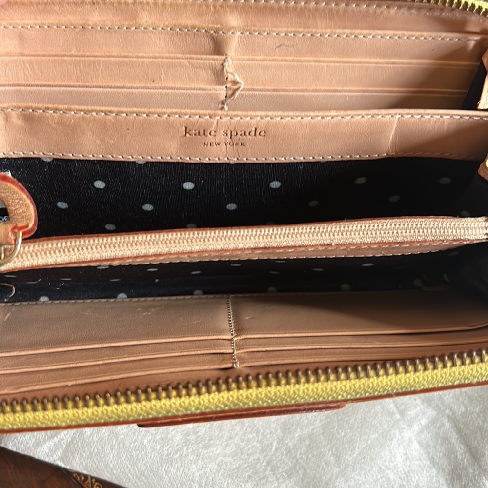 Kate Spade Wallet - Picture 3 of 4